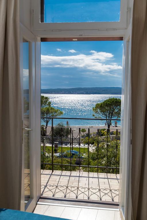 Beach Apartments Center Crikvenica Bagian luar foto