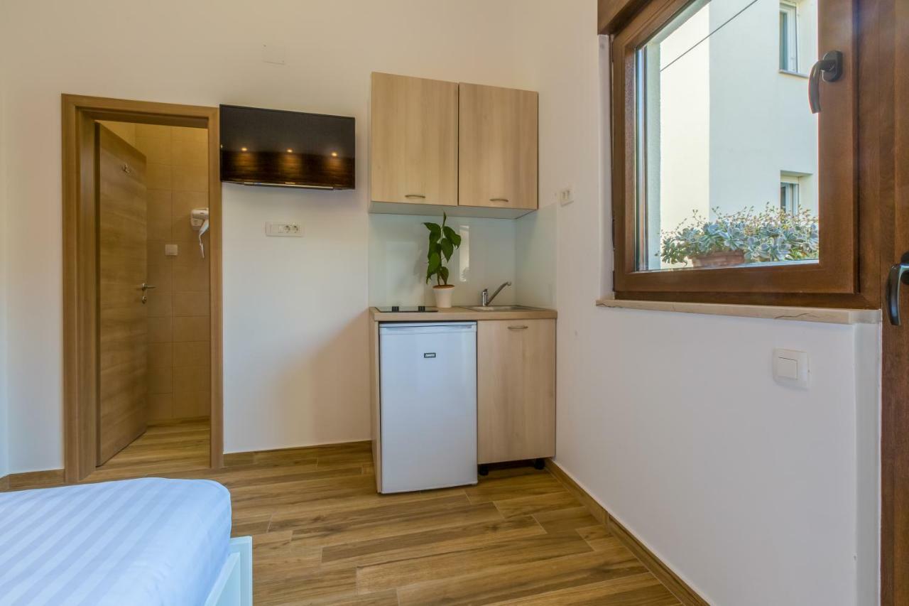 Beach Apartments Center Crikvenica Bagian luar foto